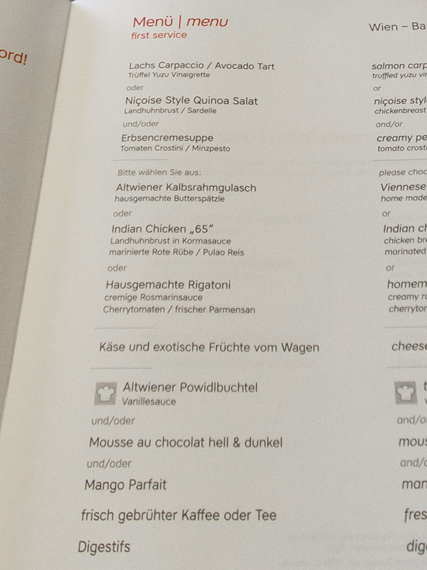 Menükarte in der Business Class der Boeing A777