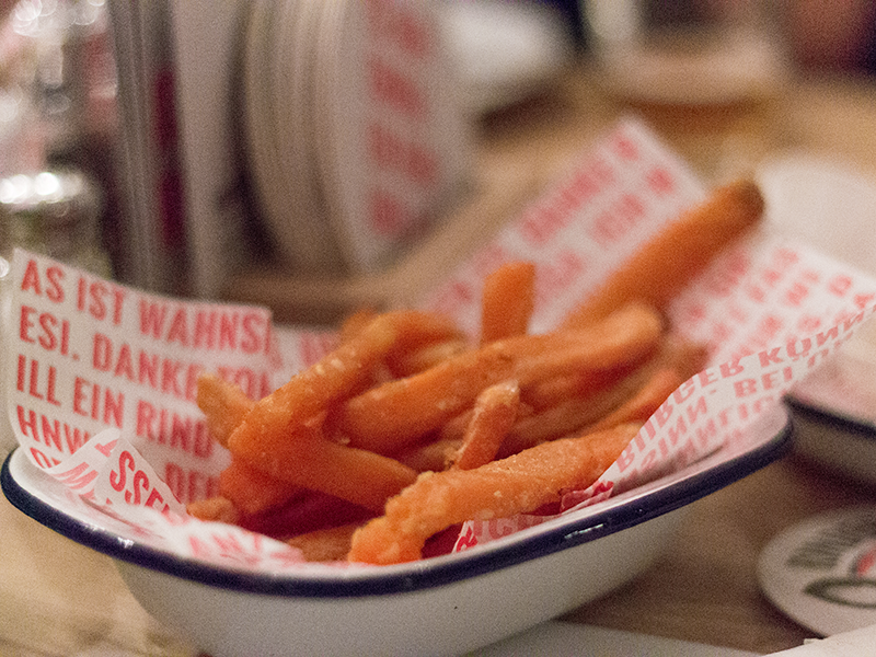 Süßkartoffel-Fries um € 3,80